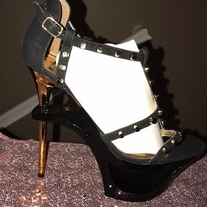 Studded cut out platforms